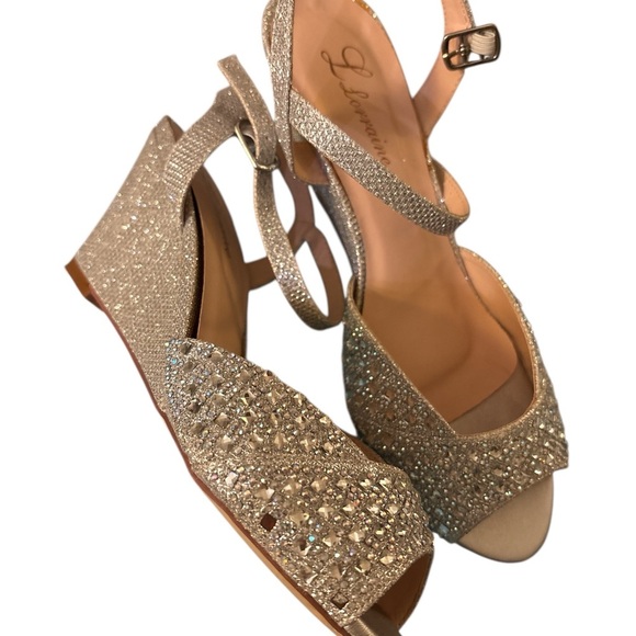 Gorgeous Lauren Lorraine Helene Embellished Wedges (072) - Picture 2 of 4